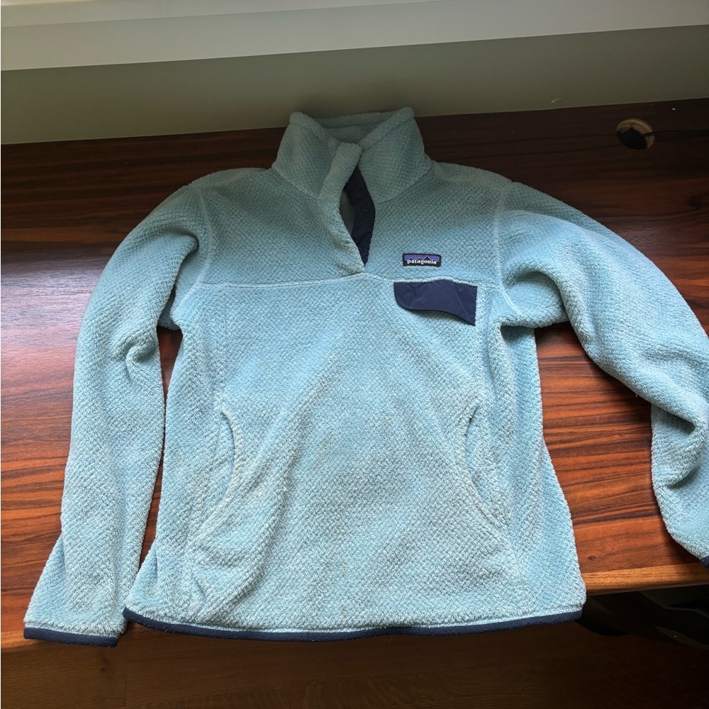 Women’s Patagonia fleece pullover jacket size Small